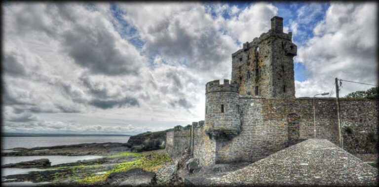 Carrigaholt Castle