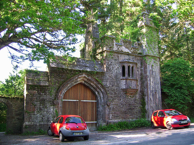 Dromore Castle Gate Lodge