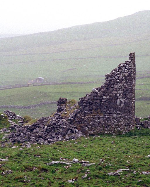 Faunarooska Castle Ruins