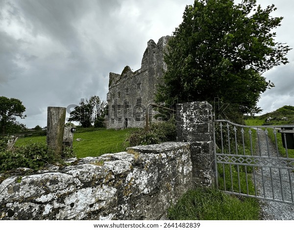 Leamenah Castle Ruins