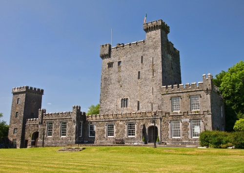 Smithstown Castle (Ballynagowan Castle) – private holiday rental